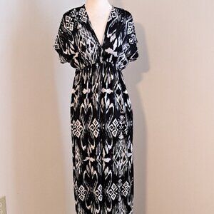 BONGO Black & White Maxi Dress Size Small